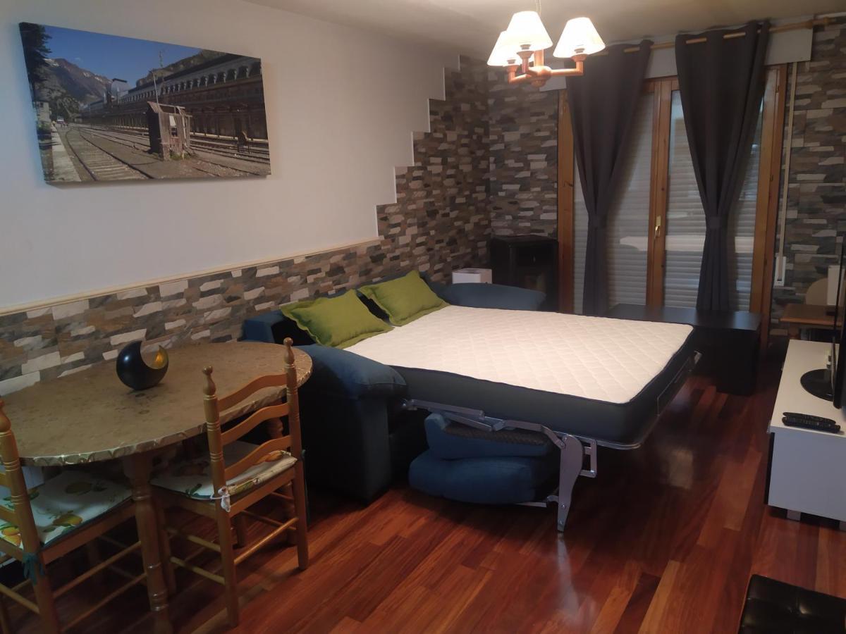 Apartamento De Montana "Nueva Canfranc" Exteriör bild