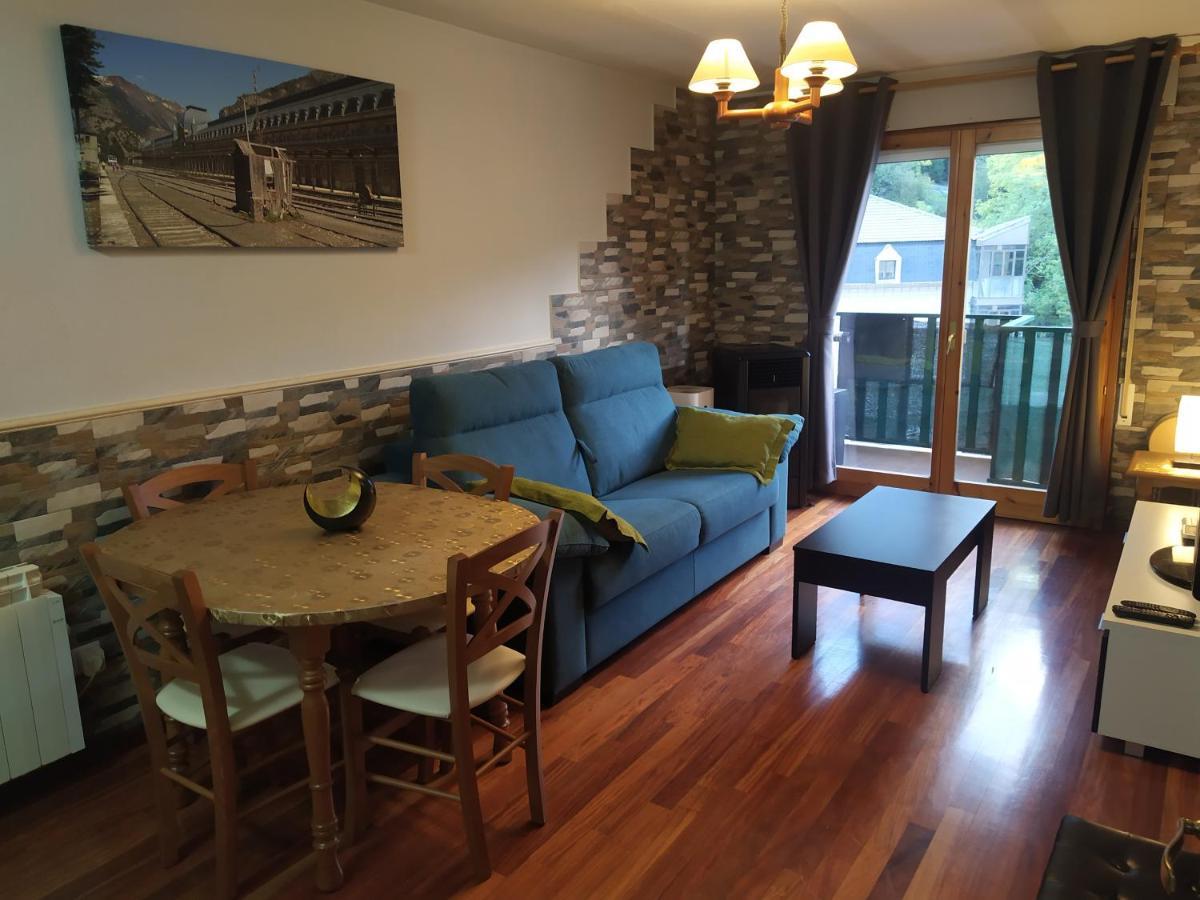 Apartamento De Montana "Nueva Canfranc" Exteriör bild